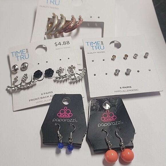 New Earrings 11 Pair Paparazzi Time & Tru - Picture 1 of 3